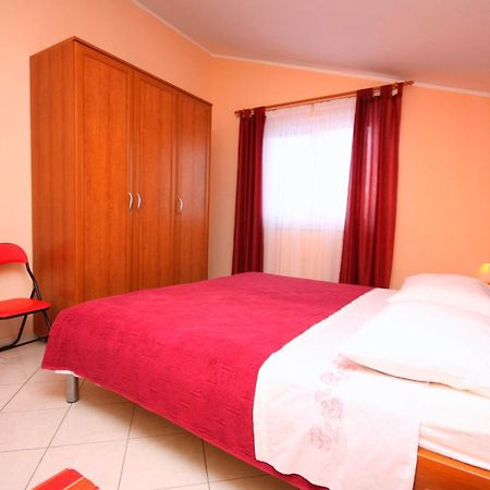 Apartments By The Sea Vinisce, Trogir - 5229 部屋 写真