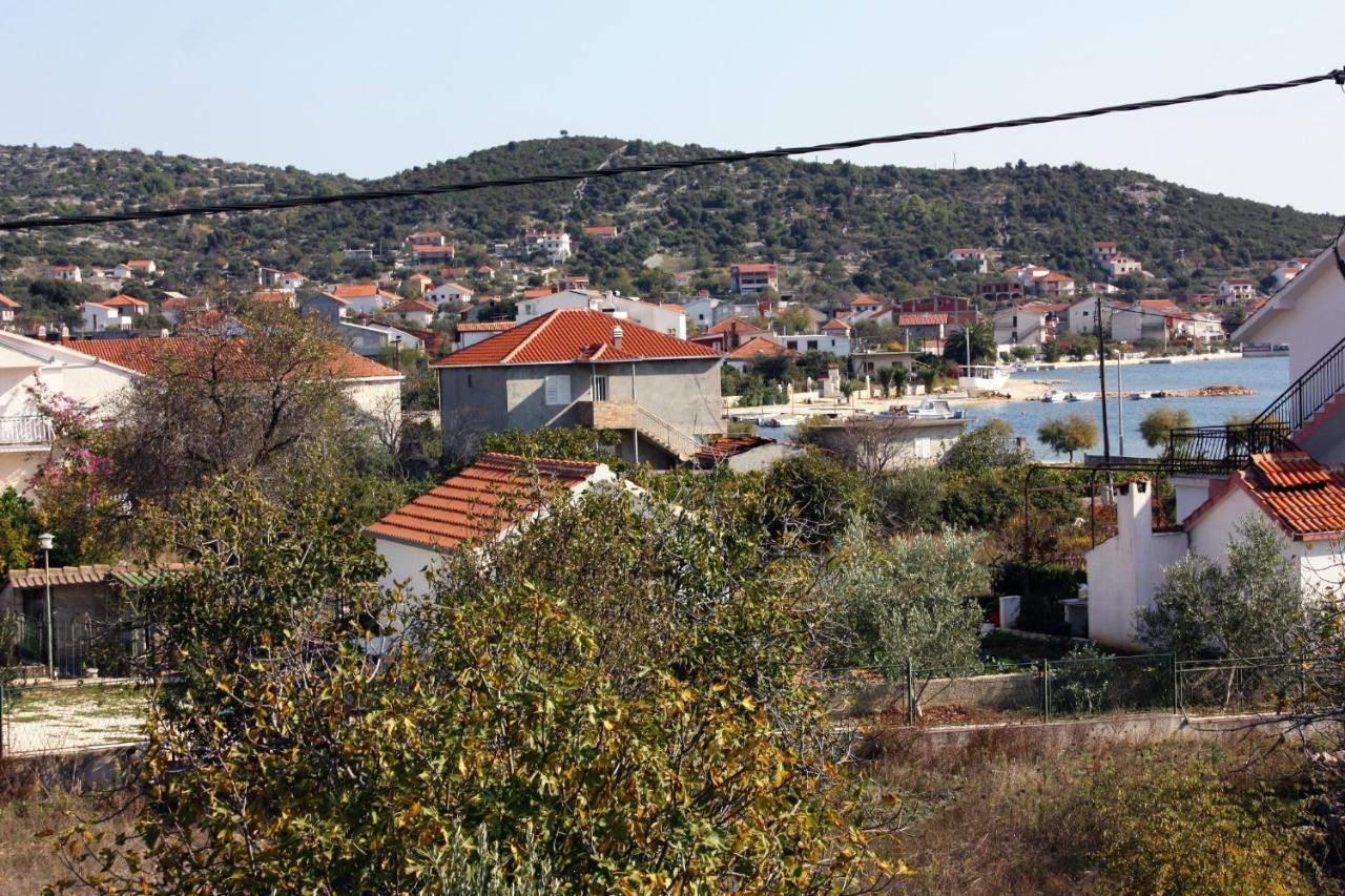 Apartments By The Sea Vinisce, Trogir - 5229 エクステリア 写真